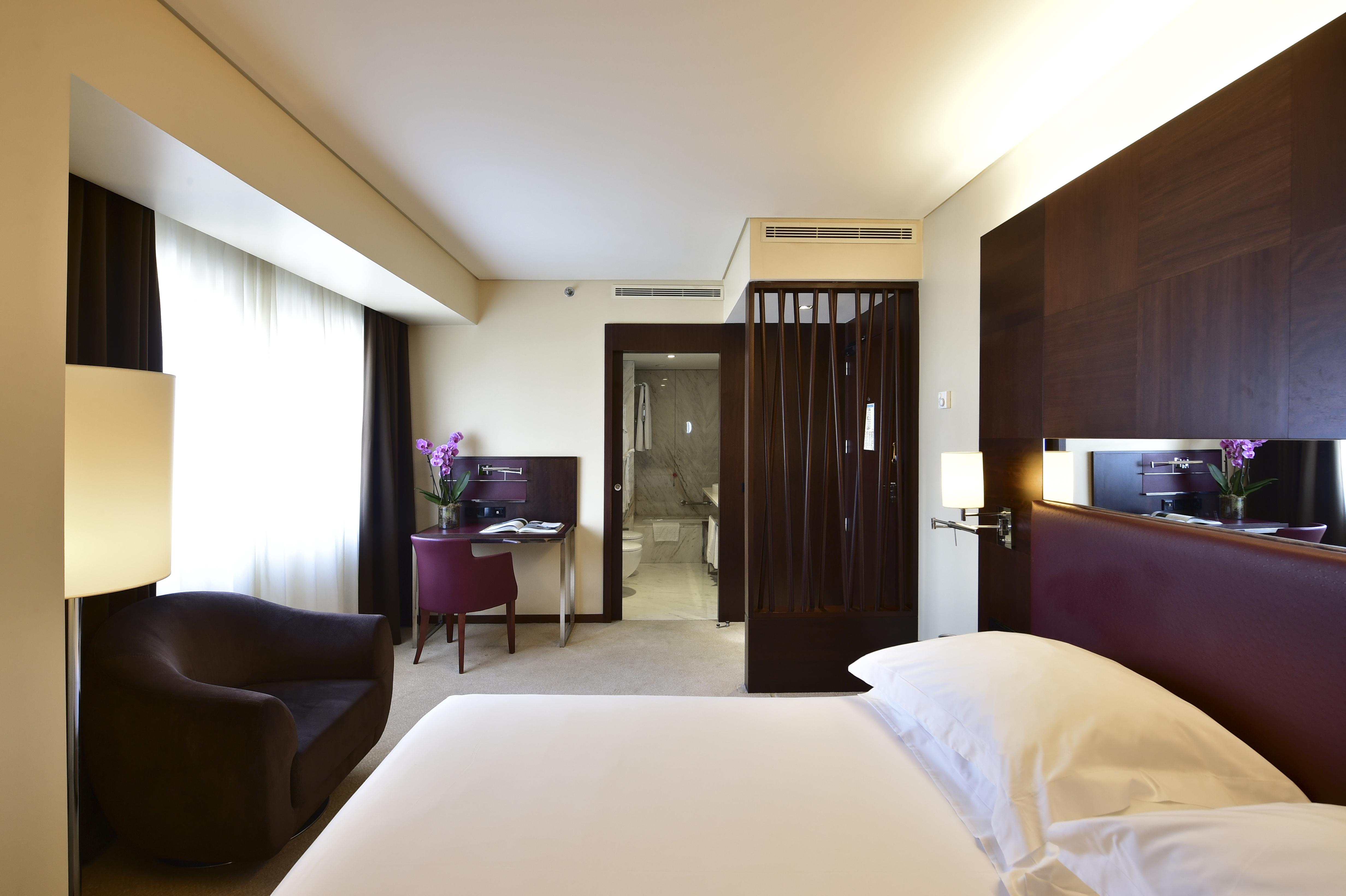 Porto Palacio Hotel By The Editory Luaran gambar A room at the hotel