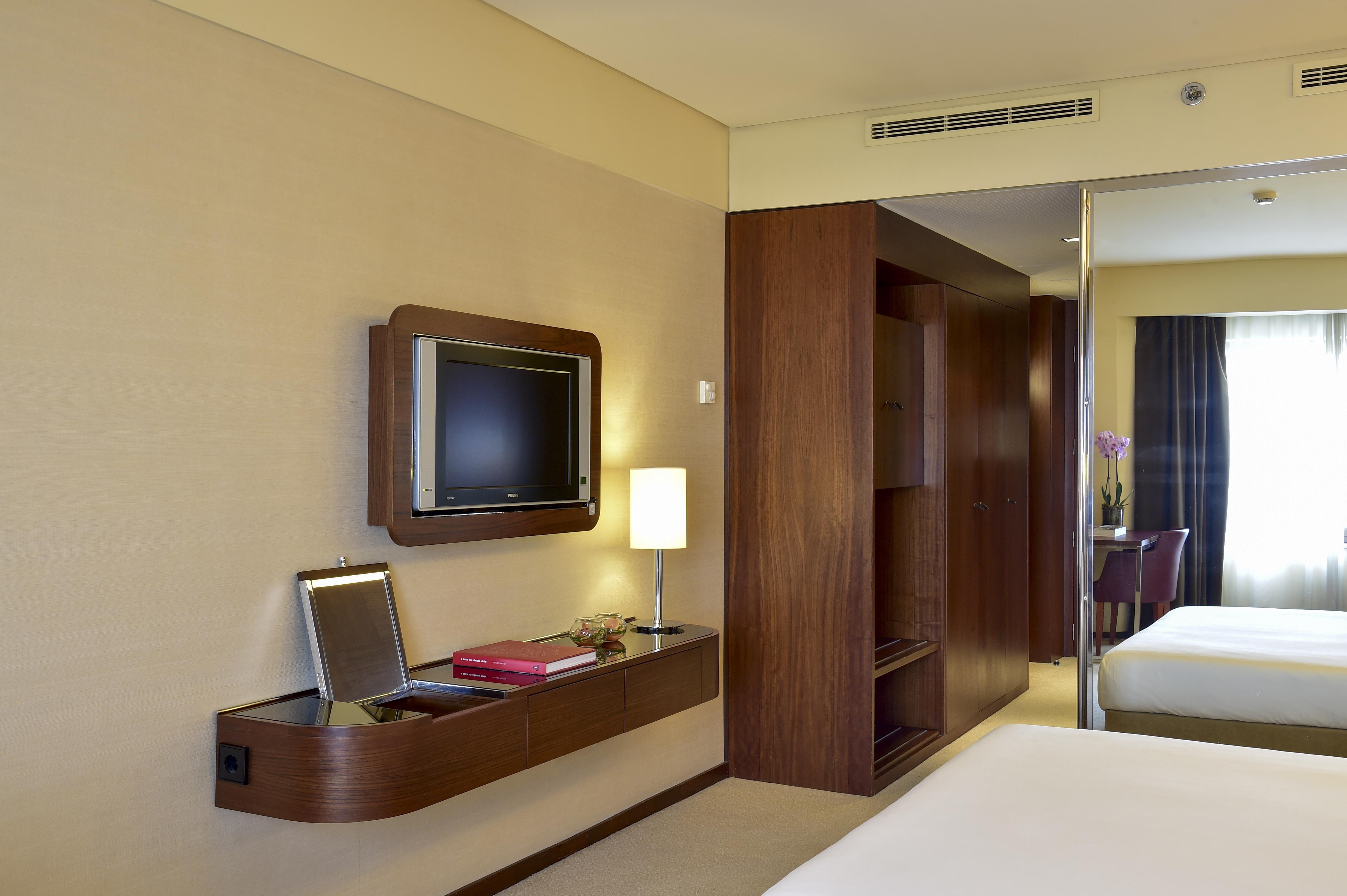 Porto Palacio Hotel By The Editory Luaran gambar A room at the hotel
