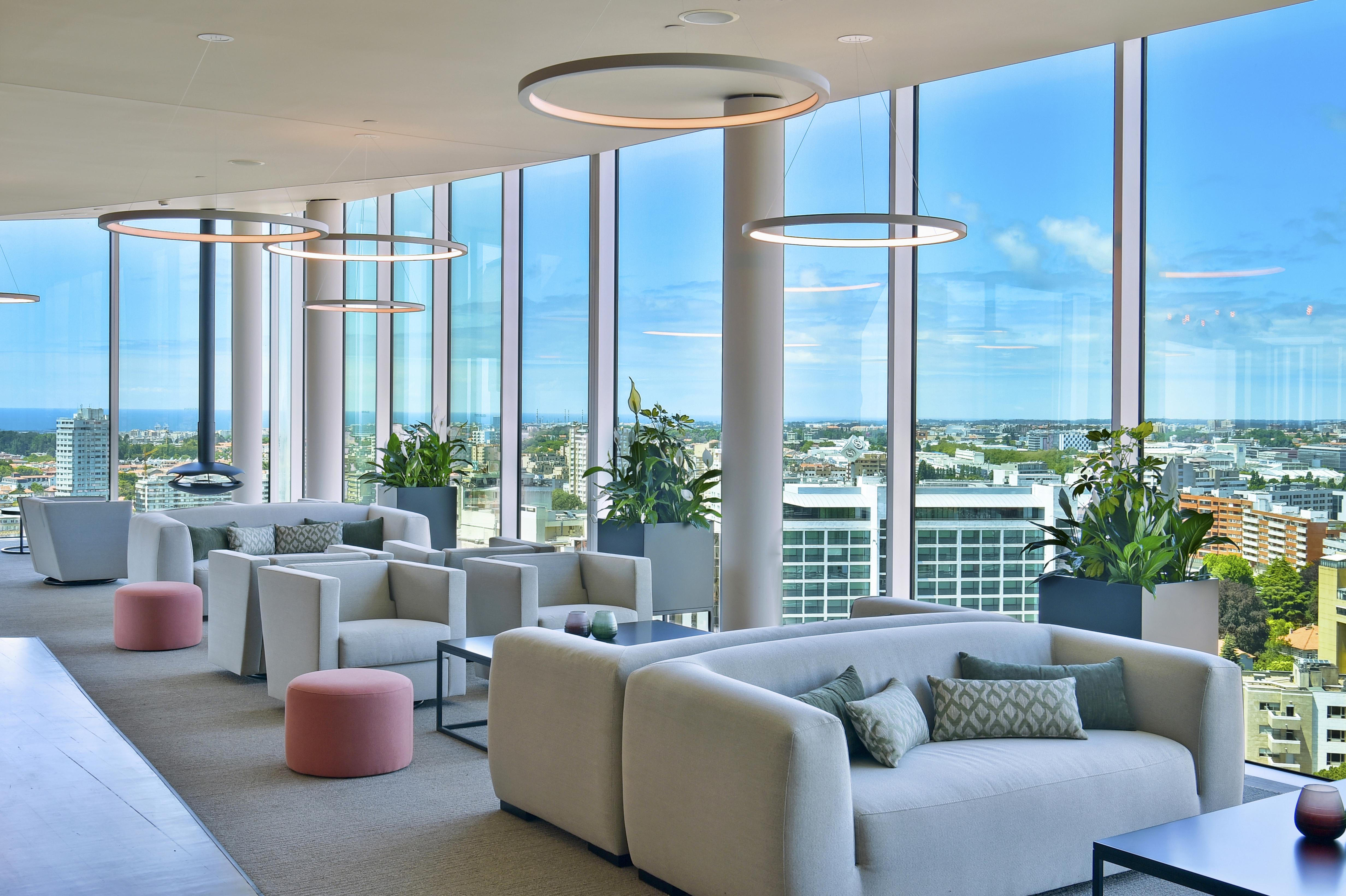 Porto Palacio Hotel By The Editory Luaran gambar Club Lounge at Gold Coast Airport