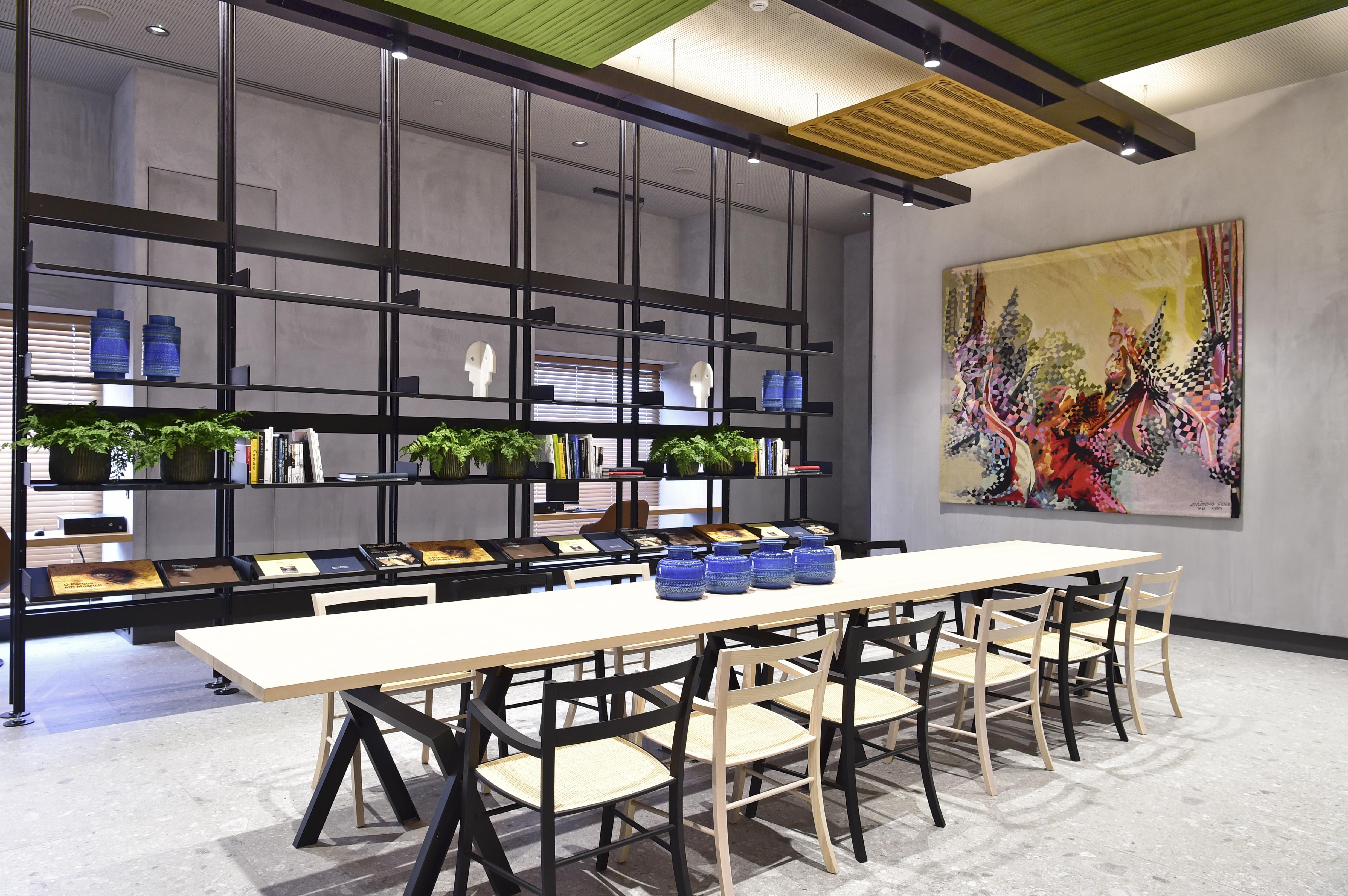 Porto Palacio Hotel By The Editory Luaran gambar The library at the University of Nicosia