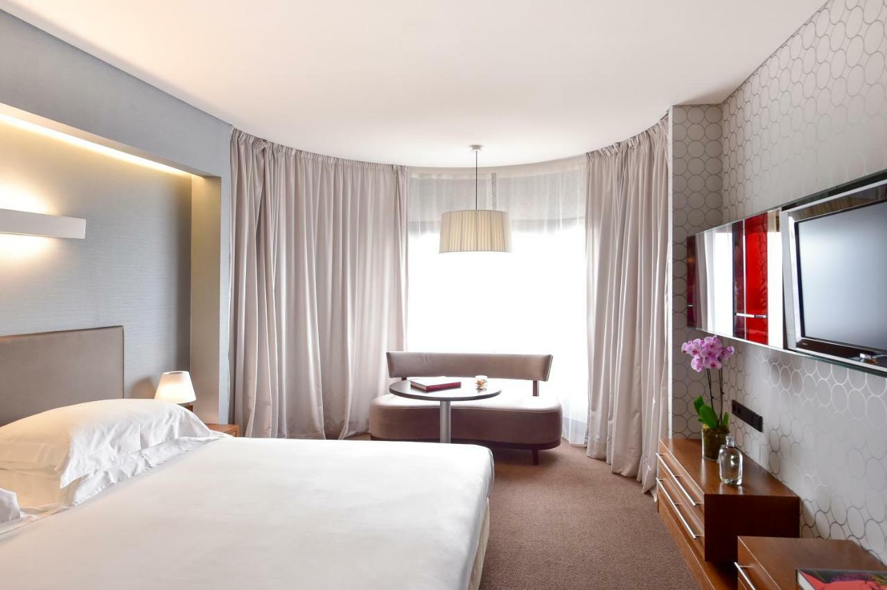 Porto Palacio Hotel By The Editory Luaran gambar A room at the hotel